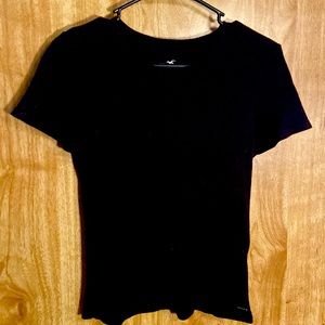 Hollister Crop tee